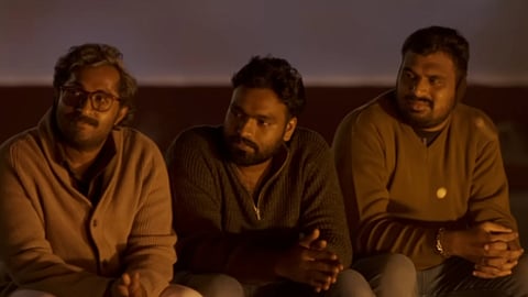Video of 'Njaanaalunna' song from Varshangalkku Shesham out