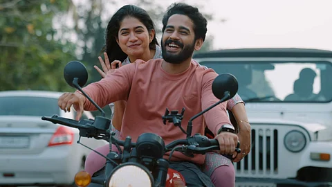 'Vidhumukhiye' song from Mandakini out