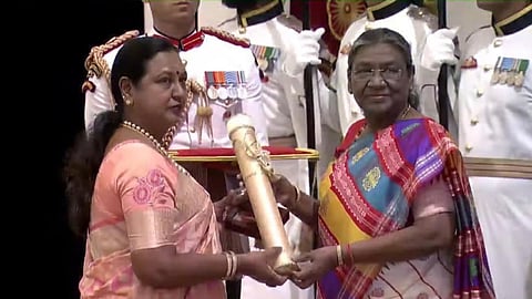 An emotional Premalatha receives posthumous Padma Bhushan for husband Vijayakanth