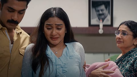 Paathiravu Pakalayi song from Big Ben out