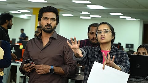 Manasa Sharma with Vaibhav Reddy on the sets of Bench Life