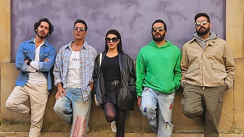 (from left) Dino Morea, Akshay Kumar, Jacqueliene Fernandez, Riteish Deshmukh and Abhishek Bachchan
