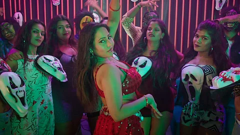 'LaLaLa' lyrical video from Mugen Rao's Jinn out