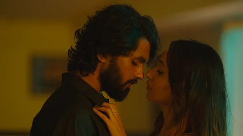 A still from Gangster
