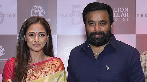 Sasikumar and Simran join hands for a new film