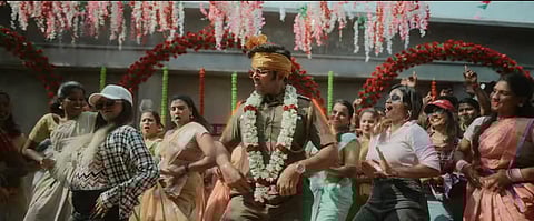 Vaa Vaathiyaar Teaser: Karthi plays a flamboyant cop in this Nalan Kumarasamy film