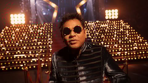 'Yennai Izhukkuthadi' from Kadhalikka Neramillai Out: AR Rahman and Dhee lend vocals to this peppy number