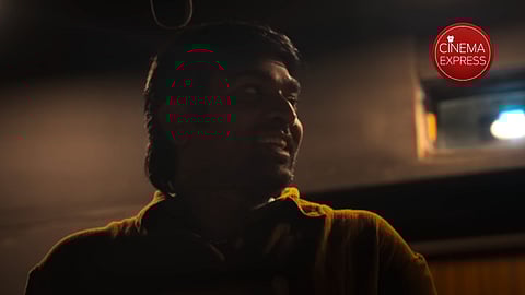Train Glimpse: Vijay Sethupathi prepares for an intense drama in this Mysskin-directorial