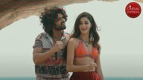Vijay Deverakonda (L) and Ananya Panday (R) in Liger