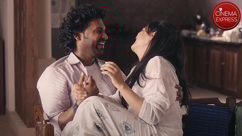 'Kadhavai Thirandhaye' from Rio Raj-Gopika's Sweetheart drops