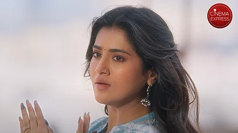 Rashi Singh onboards 3 Roses S2