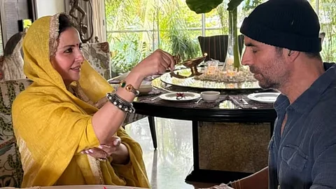 Akshay Kumar is all heart as he shares photo with his sister on Raksha Bandhan
