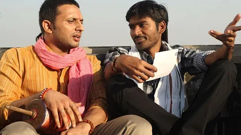 Mohammed Zeeshan Ayyub and Dhanush in Raanjhanaa
