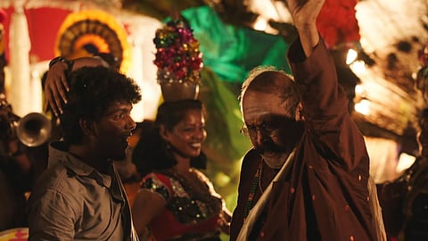 'Hindi Nahi Maalum' from Gandhi Kannadi out