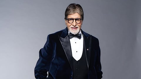 Amitabh Bachchan gives away free helmets to fans: 'Each day is a learning'
