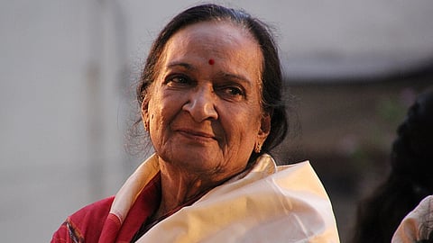 Legendary playback singer Raavu Balasaraswathi Devi passes away