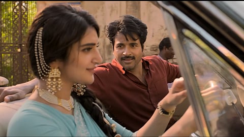 'Adi Alaye' from Parasakthi is an upbeat number showcasing a couple's love for each other