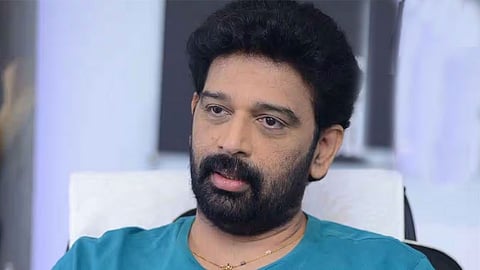 JD Chakravarthy planning a big comeback with 6 films in pipeline