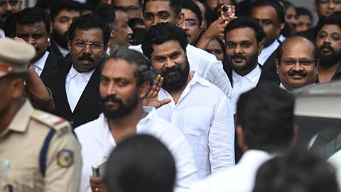 Dileep's admirers heckle reporter after verdict in actor abduction and assault case