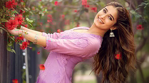 Rasha Thadani Introduced as Manga in Srinivasa Mangapuram