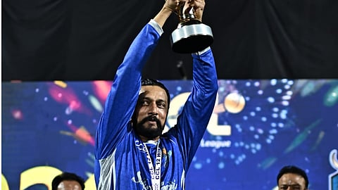 Sudeep led Karnataka Bulldozers clinch Celebrity Cricket League Title After 12 Years