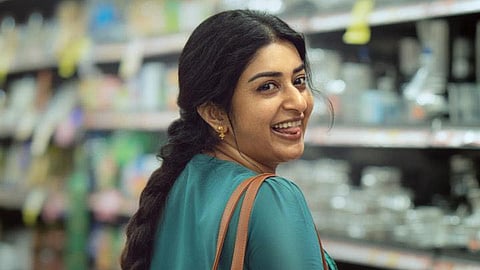 Meera Jasmine is Lovelajan’s Naisy in Mohanlal’s L 366; character poster unveiled