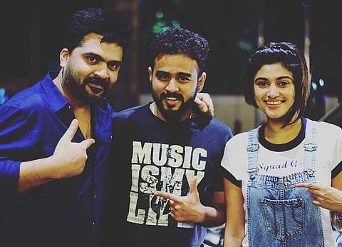 Oviya sings for STR