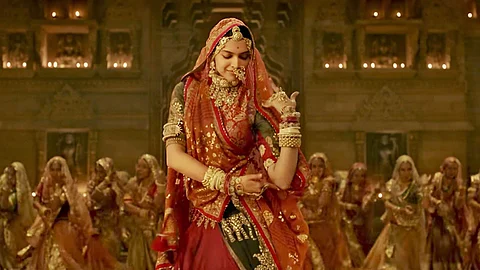CBFC chief shoots down report of 300 cuts in Padmavat