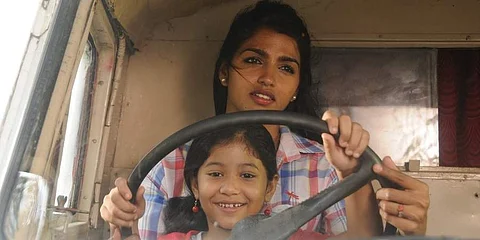 Kaathadi Review: Doesn't soar much