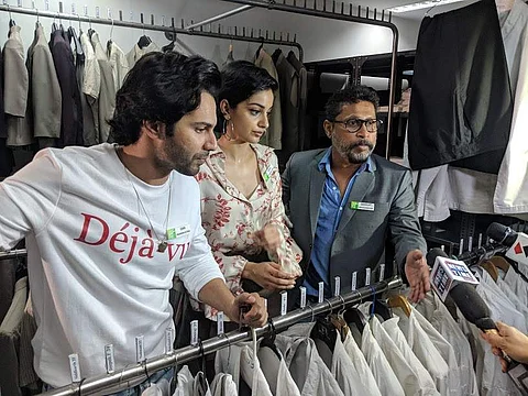October Feast: Varun Dhawan and Banita Sandhu promote their film in the most unusual way