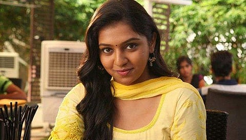 Lakshmi Menon, Riythvika part of Bigg Boss Tamil Season 2?