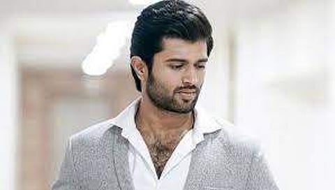 Vijay Devarakonda contributes to Kerala CM's flood relief fund