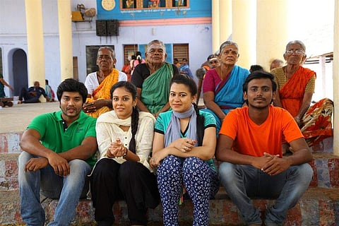 Pettikadai-samuthirakani-chandini-tamilarasan