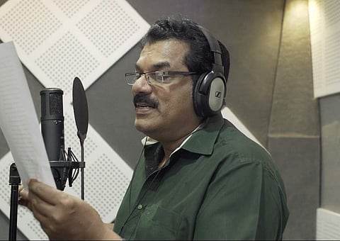 Mukesh turns singer with Rameshan Oru Peralla