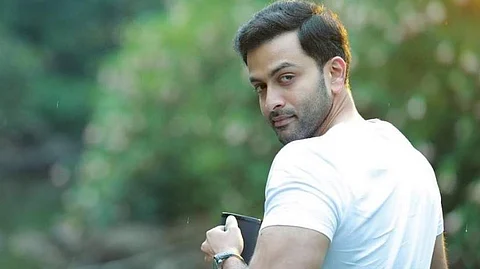 Prithviraj joins the set of Pathinettam Padi
