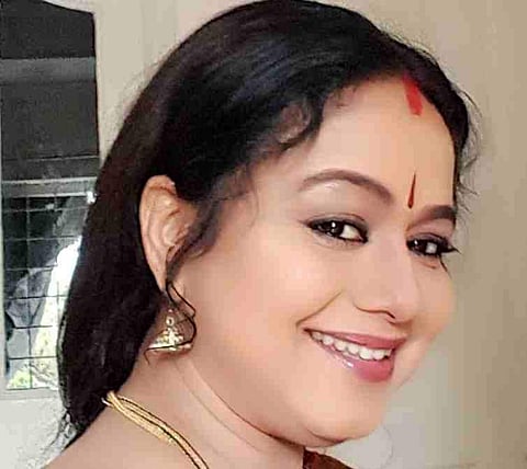 Abhinaya returns to the silver screen with Crush