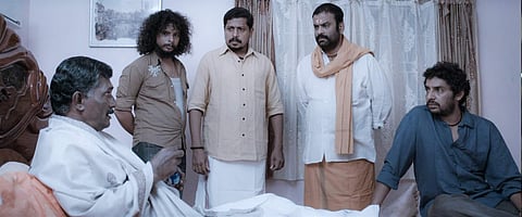 Mayuran Movie Review