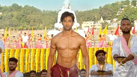 Marne Bhi Do Yaaron poster is here