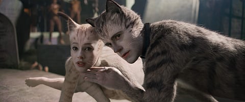 Cats Movie Review: Inconsistency kills this bizarre cat