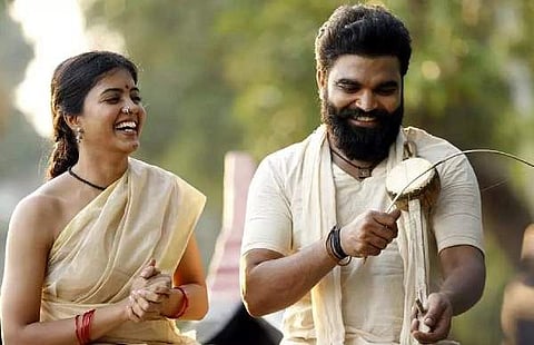 30 Rojullo Preminchadam Ela Movie Review