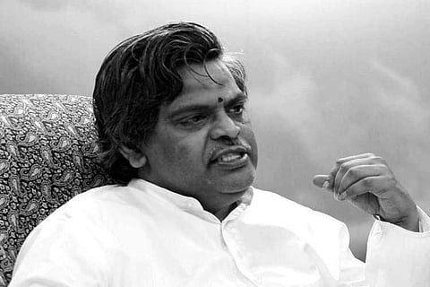 Telugu film lyricist Sirivennela Seetharama Sastry passes away