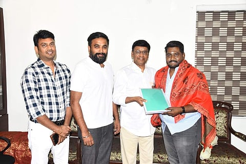 SR Prabhakaran to direct Mundhanai Mudichu remake