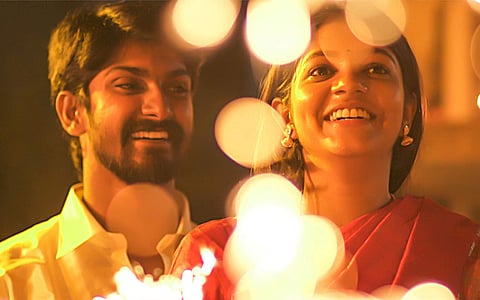 Theethum Nandrum Movie Review: A simple, neatly bound tale about depravity