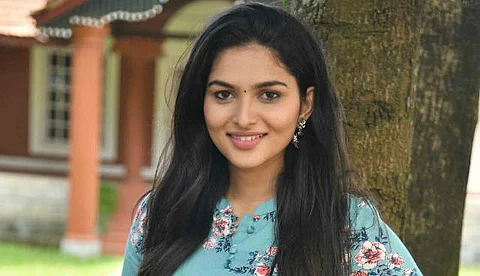 Kayadu Lohar to play the female lead in GVM-Simbu's Vendhu Thanindhathu Kaadu?