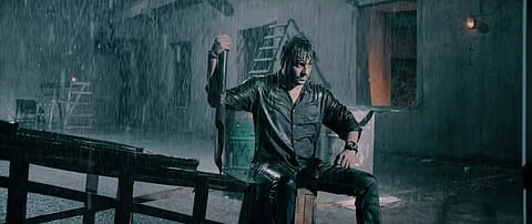 Aattral Movie Review: Lacks dexterity and smartness