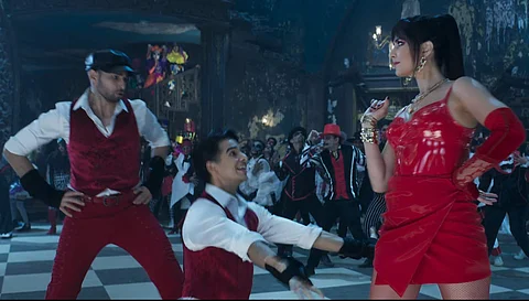 Phone Bhoot’s song Kinna Sona: Katrina Kaif, Siddhant, Ishaan show ‘thriller’ moves
