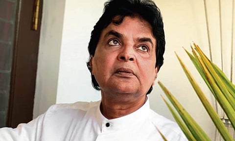 Veteran actor Sathyajeet to make directorial debut with Bullet