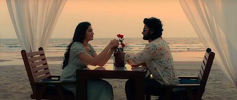 Aa Ammayi Gurinchi Meeku Cheppali Movie Review: A tiring romance