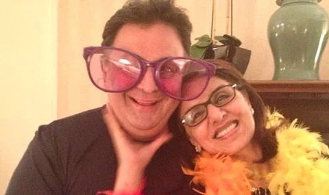 Neetu Kapoor shares throwback photo with Rishi Kapoor on his 70th birth anniversary