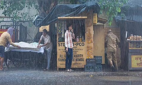 Anushka Sharma drops new still from Chakda Xpress